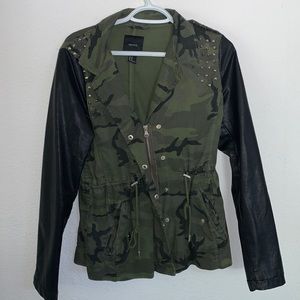 Forever 21 camo jacket